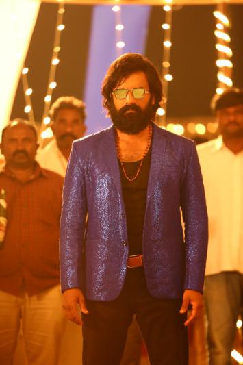 suryapet-junction-movie-stills-4.jpg