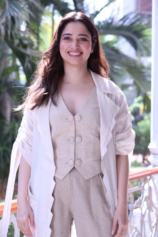 tamannah-stills-6.jpg