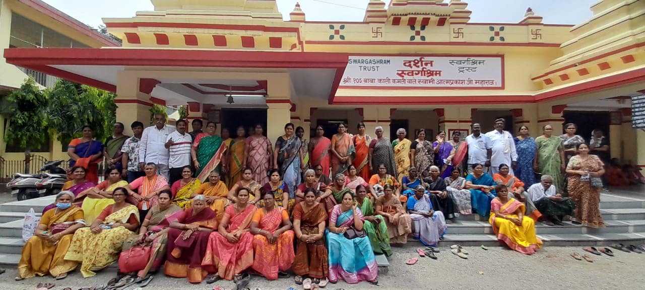 tana-annadanam-programme-in-kasi-3.jpg