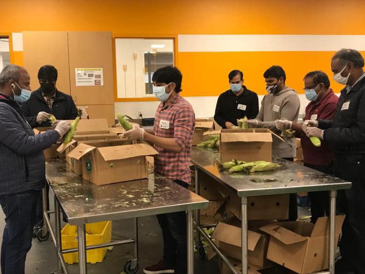 tana-bata-food-bank-in-north-san-jose-29-dec-2021-2.jpg