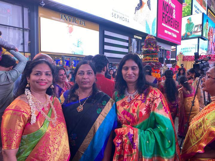 tana-bathukamma-celebrations-in-ny-9-oct-2021-5.jpg