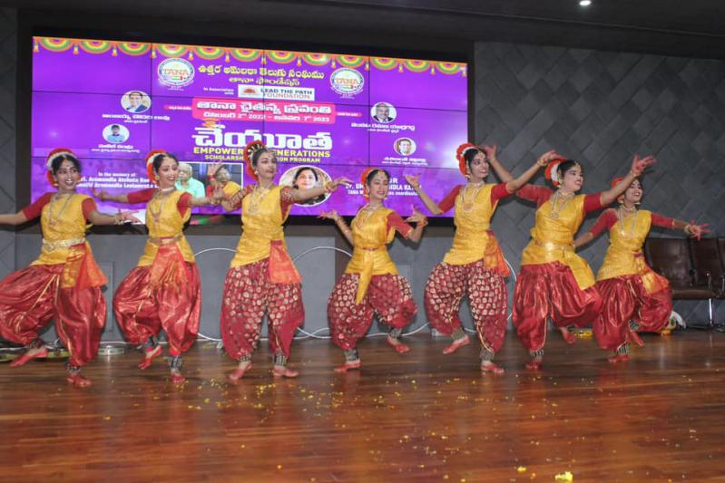 tana-chaitanya-sravanthi-program-at-kl-university-19-dec-2022-23.jpg
