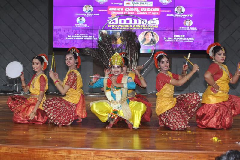 tana-chaitanya-sravanthi-program-at-kl-university-19-dec-2022-24.jpg