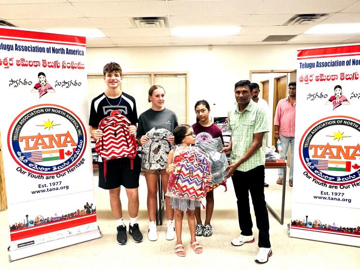 tana-distribution-backpacks-for-students-in-dallas-5-aug-2022-5.jpg