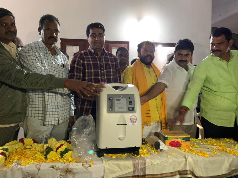 tana-donates-blankets-and-oxygen-concentrators-25-dec-2021-6.jpg