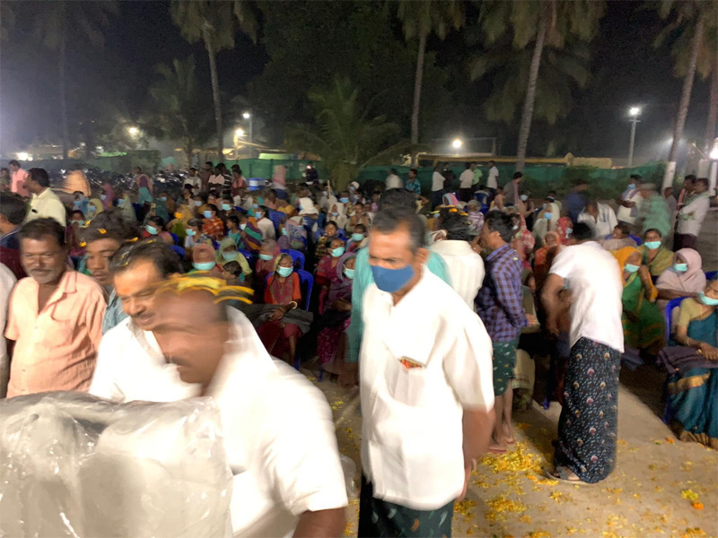 tana-donates-blankets-and-oxygen-concentrators-25-dec-2021-8.jpg