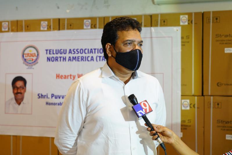 tana-donates-oxygen-concentrators-at-hitex-12-june-2021-2.jpg