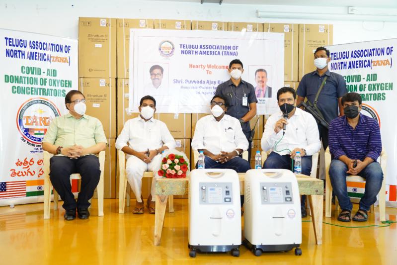 tana-donates-oxygen-concentrators-at-hitex-12-june-2021-4.jpg