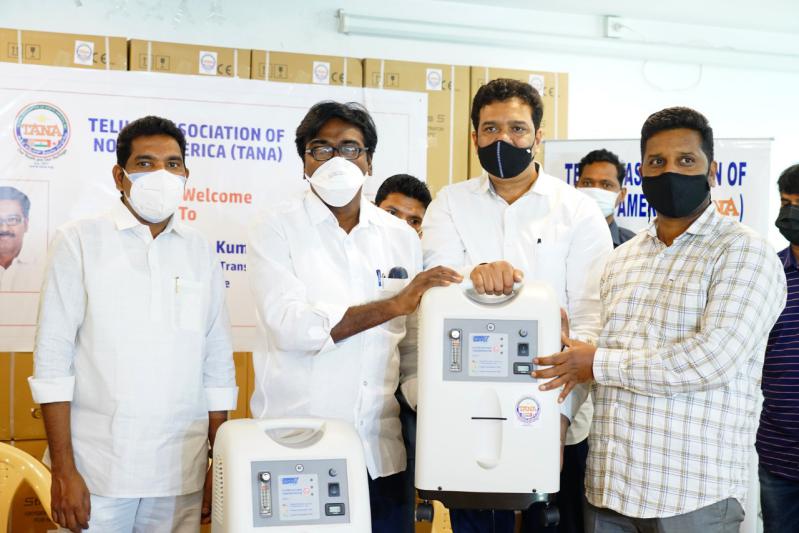 tana-donates-oxygen-concentrators-at-hitex-12-june-2021-7.jpg