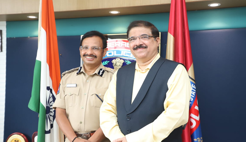 tana-east-rotary-club-donates-oxygen-concentrators-to-ts-police-4.jpg