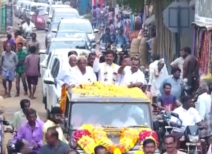 tana-executive-vice-president-niranjan-srungavarapu-car-rally-4.jpg