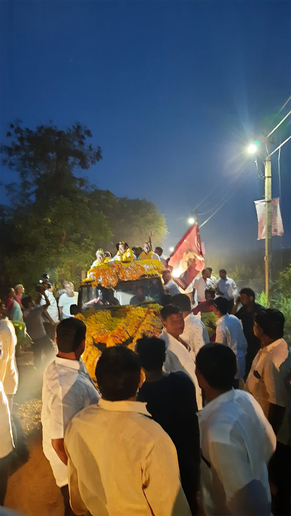 tana-executive-vice-president-niranjan-srungavarapu-car-rally-8.jpg