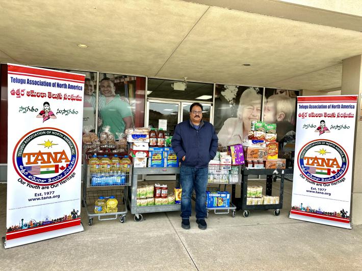 tana-food-drive-in-dallas-21-dec-2022-3.jpg