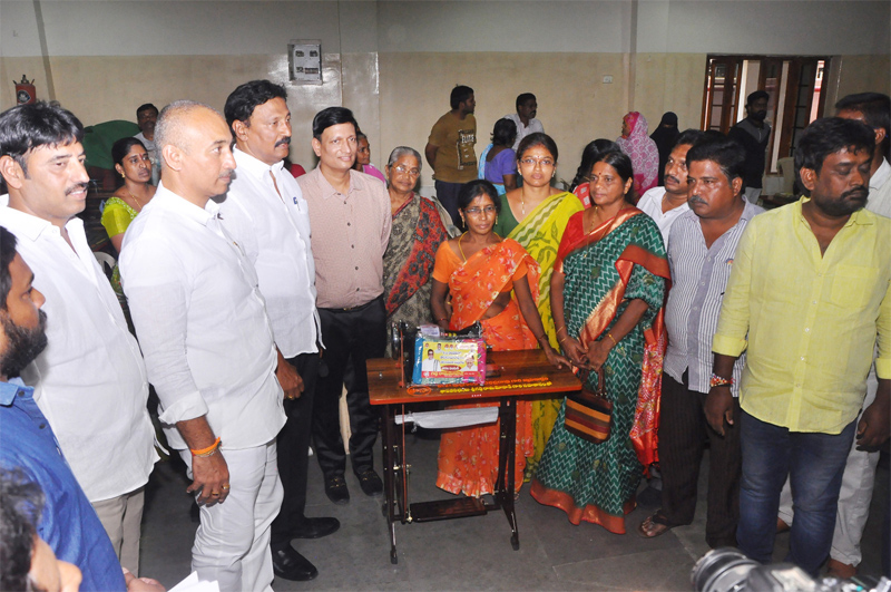 tana-foundation-distribution-of-100-sewing-machines-31-aug-2023-2.jpg