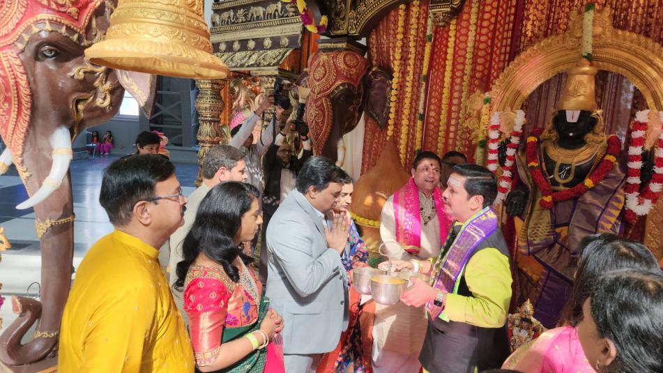 tana-leaders-at-sri-venkateswara-swamy-temple-8-july-2023-2.jpg