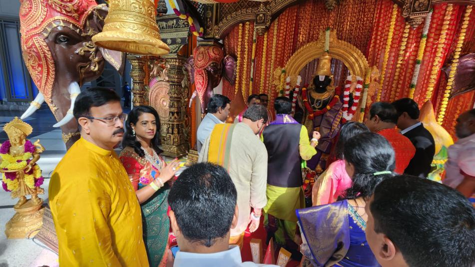 tana-leaders-at-sri-venkateswara-swamy-temple-8-july-2023-3.jpg