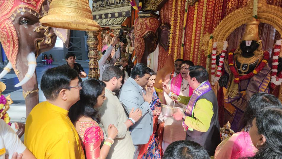 tana-leaders-at-sri-venkateswara-swamy-temple-8-july-2023-7.jpg