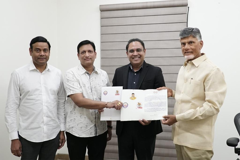 tana-leaders-invites-chandrababu-for-tana-mahasabhalu-1.jpg