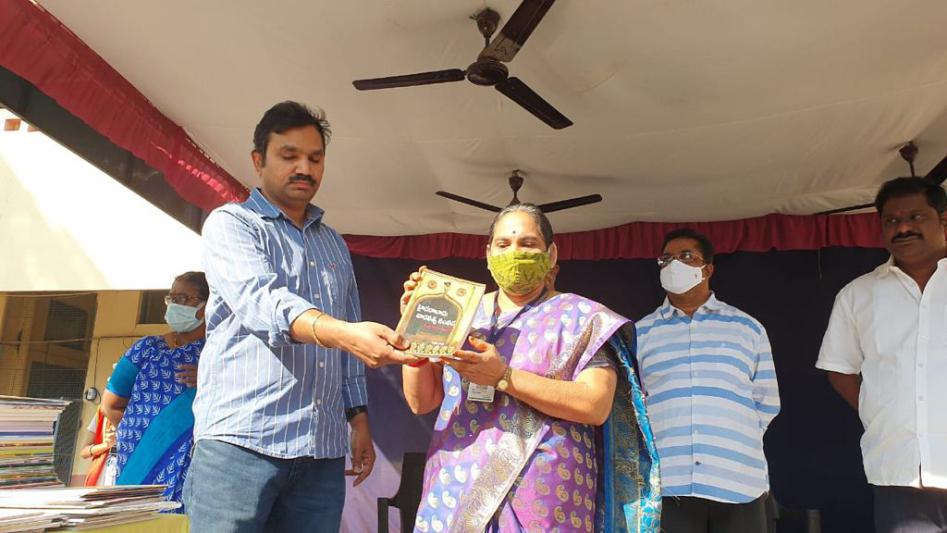 tana-libraries-coordinator-donated-books-to-bvm-school-13.jpg