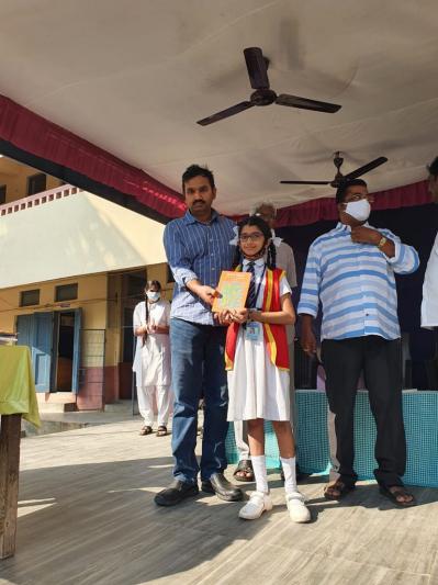 tana-libraries-coordinator-donated-books-to-bvm-school-7.jpg