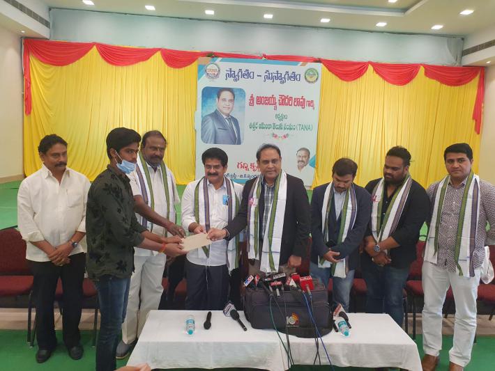 tana-president-anjaiah-chowdary-press-meet-in-rajahmundry-7.jpg