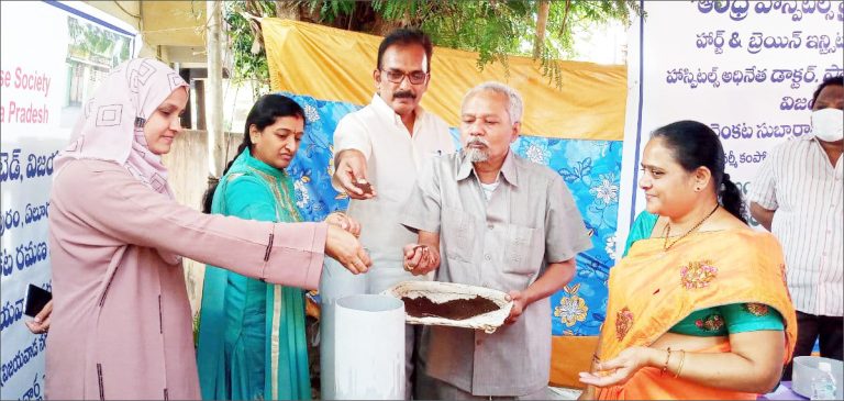 tana-president-participates-workshop-on-making-vermicompost-in-vijayawada-8.jpg
