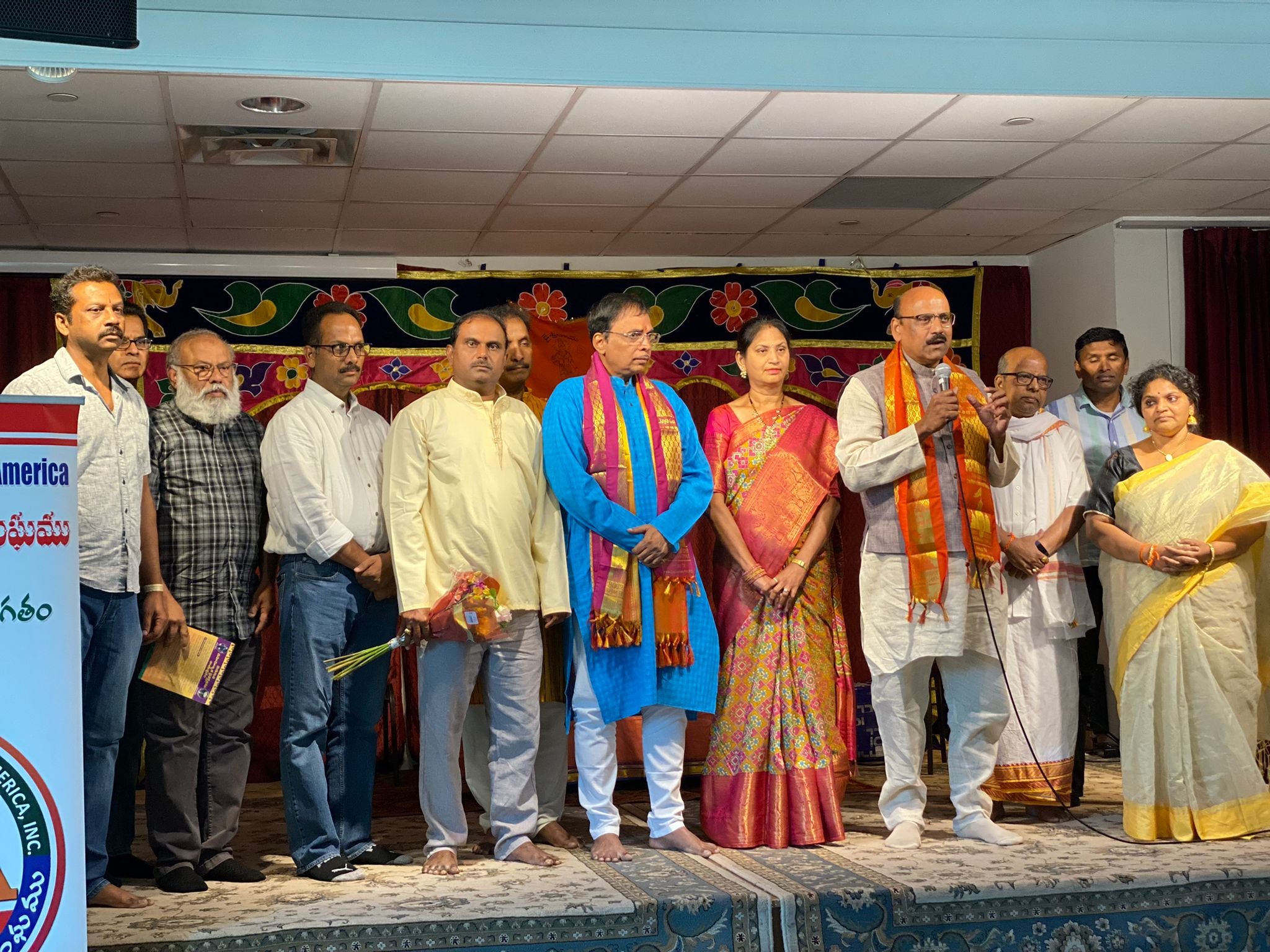tana-tantex-felicitates-by-jonnavithula-in-dallas-25-june-2022-12.jpg