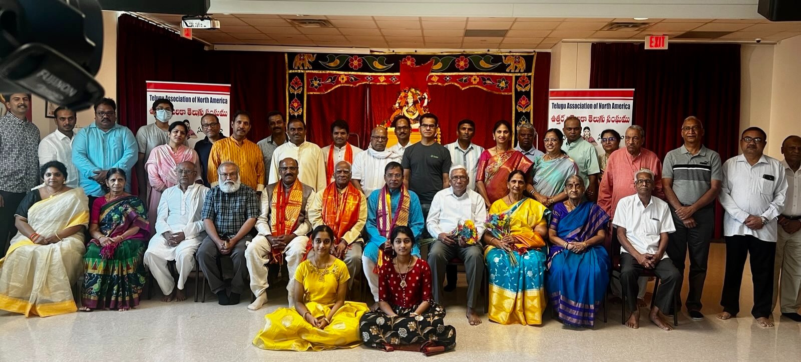 tana-tantex-felicitates-by-jonnavithula-in-dallas-25-june-2022-4.jpg