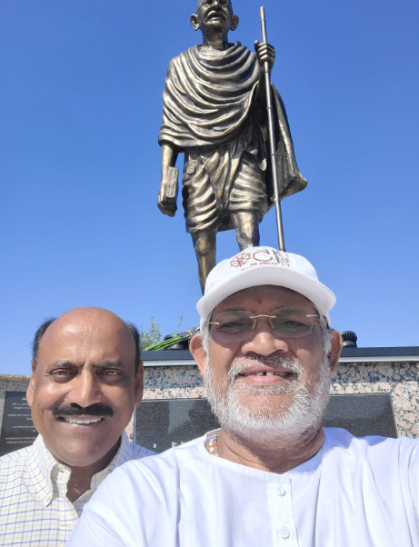 tana-tantex-felicitates-by-tanikella-bharani-in-dallas-10-july-2022-1.jpg