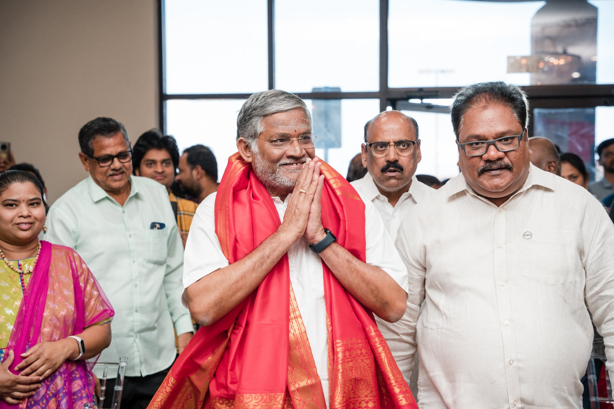 tana-tantex-felicitates-by-tanikella-bharani-in-dallas-10-july-2022-8.jpg