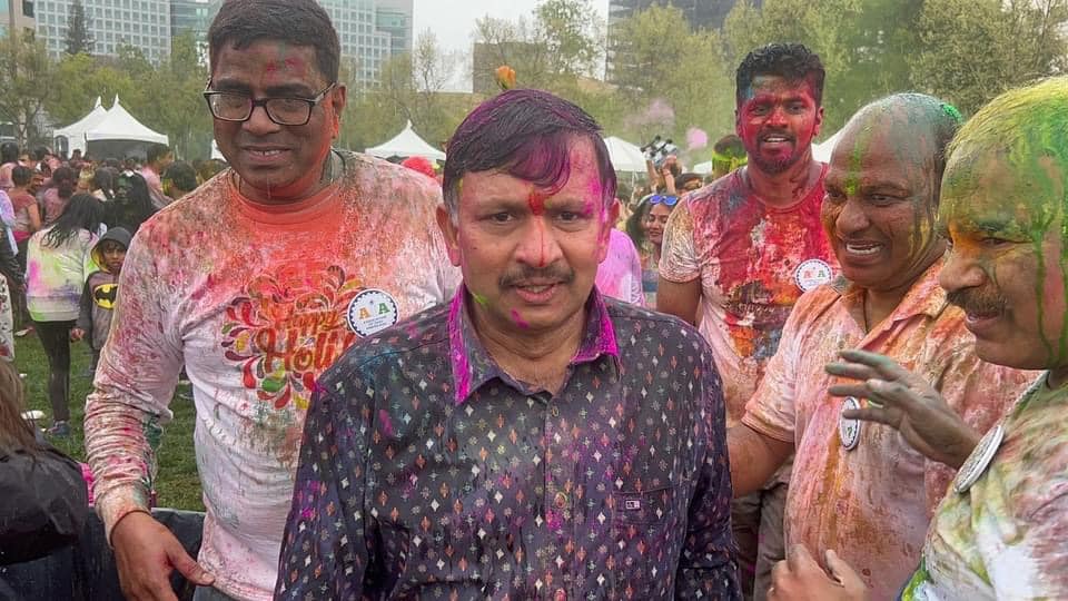 tana-team-joined-hands-with-aia-grand-holi-fest-2022-5.jpg