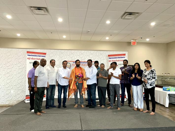 tana-train-like-a-himalayan-yogi-event-in-dallas-7-aug-2022-9.jpg