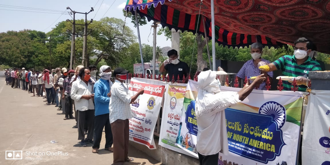 TANA Donates Food in Dharna Chowk Vij 13 May 2020