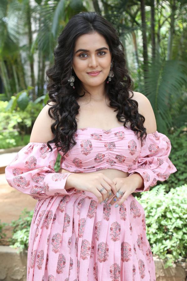 tanvi-stills-12.jpg