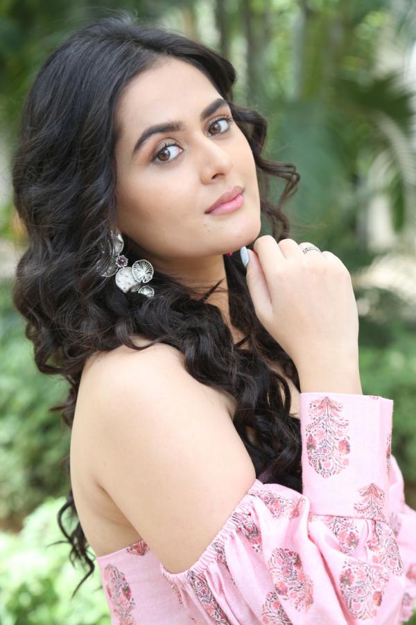 tanvi-stills-7.jpg