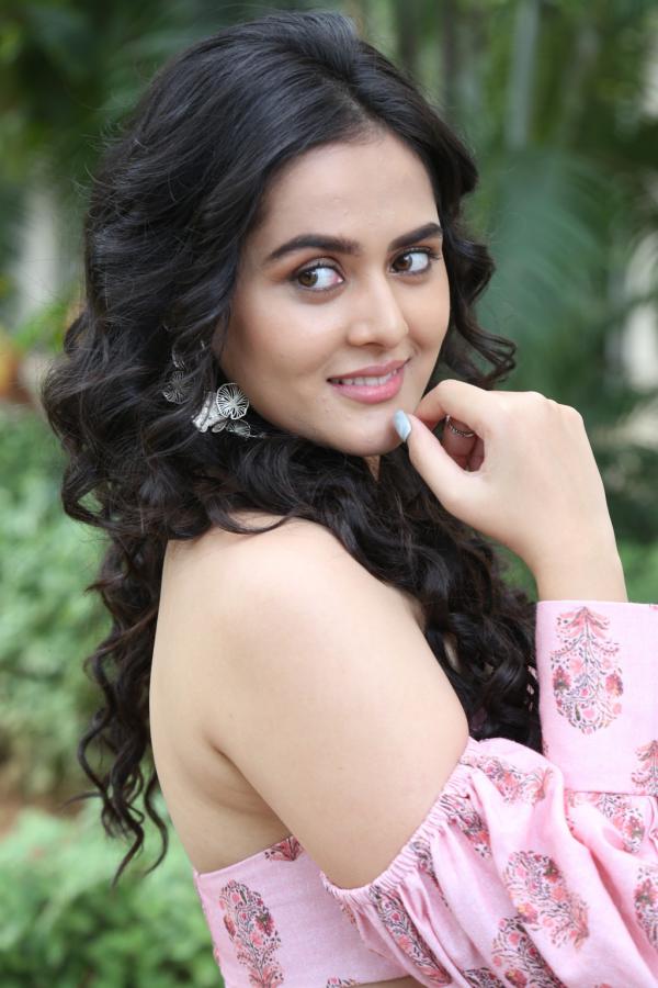tanvi-stills-8.jpg