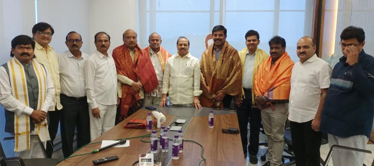 TD Janardhan Meets TANA President Niranjan Srugavarapu