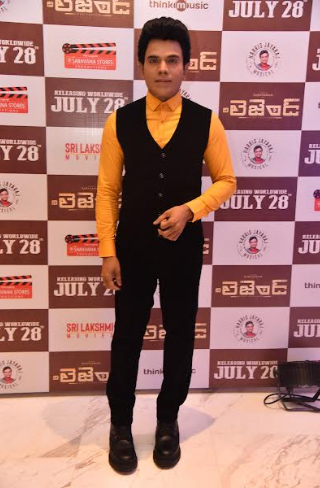 the-legend-movie-pre-release-3.jpg