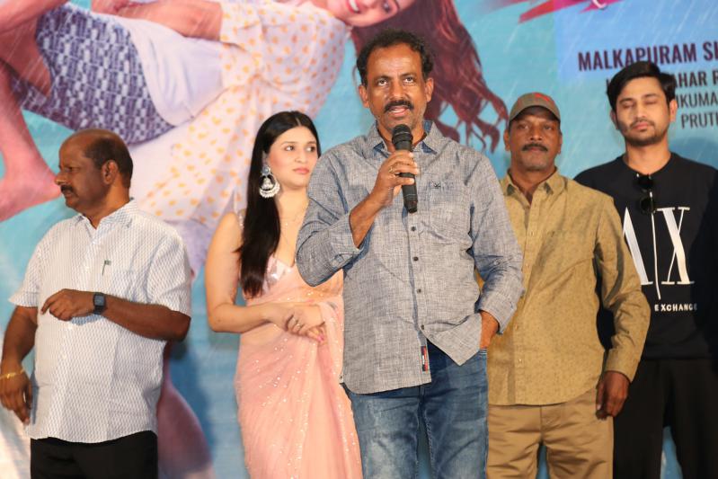 thiragabadara-saami-movie-teaser-launch-14.jpg
