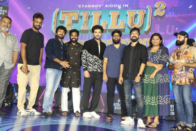 tillu-square-movie-pre-release-25.jpg