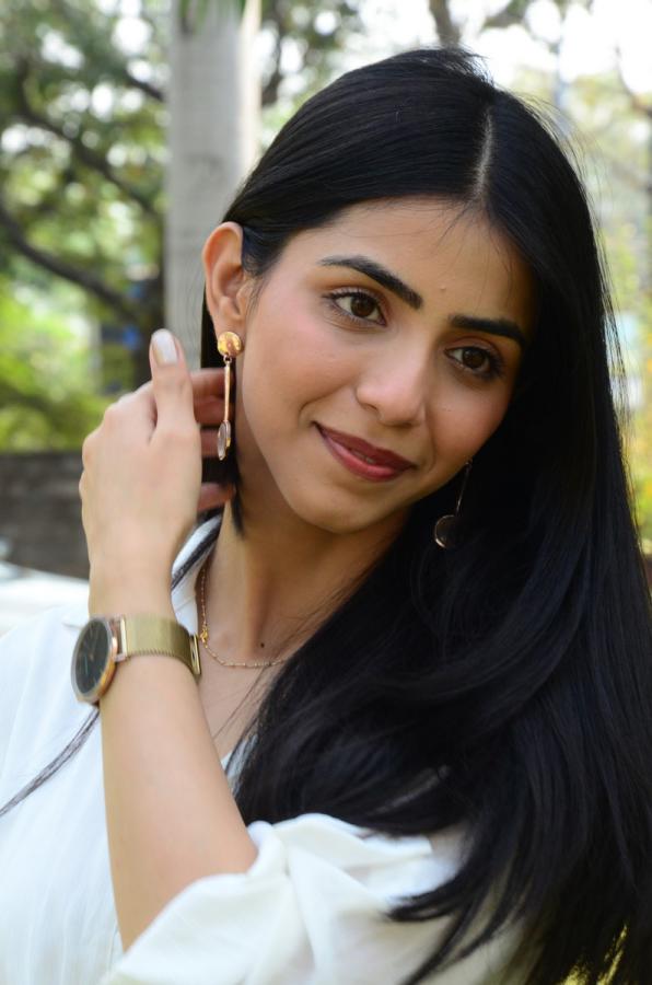 tina-shilparaj-stills-5.jpg
