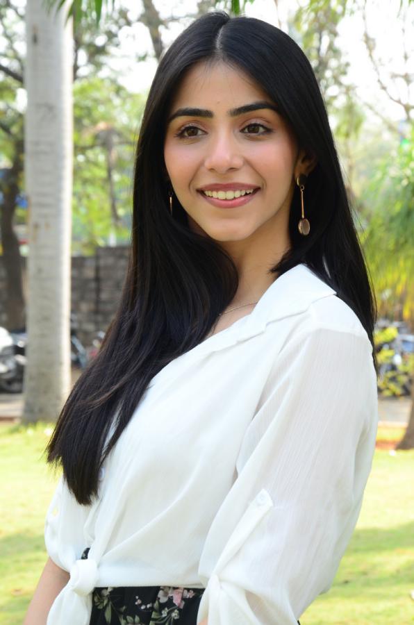 tina-shilparaj-stills-7.jpg