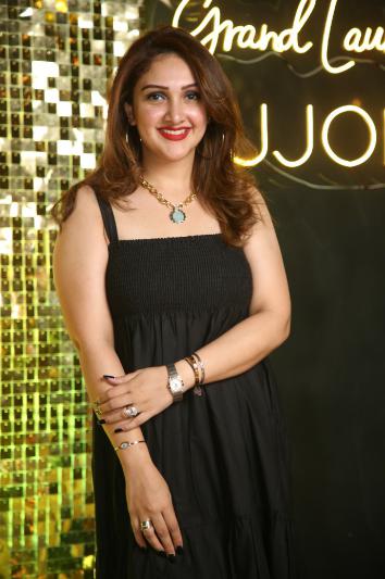 tollywood-actors-sizzles-at-lujobox-kiosks-launch-party-10.jpg