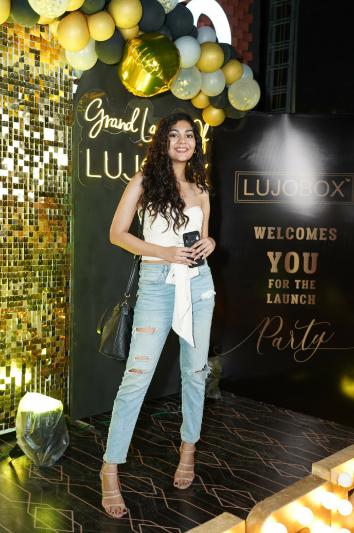 tollywood-actors-sizzles-at-lujobox-kiosks-launch-party-18.jpg