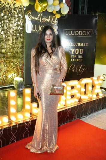 tollywood-actors-sizzles-at-lujobox-kiosks-launch-party-20.jpg