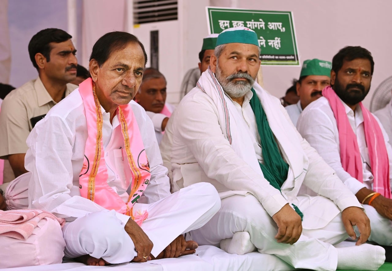 trs-maha-dharna-in-delhi-2.jpg
