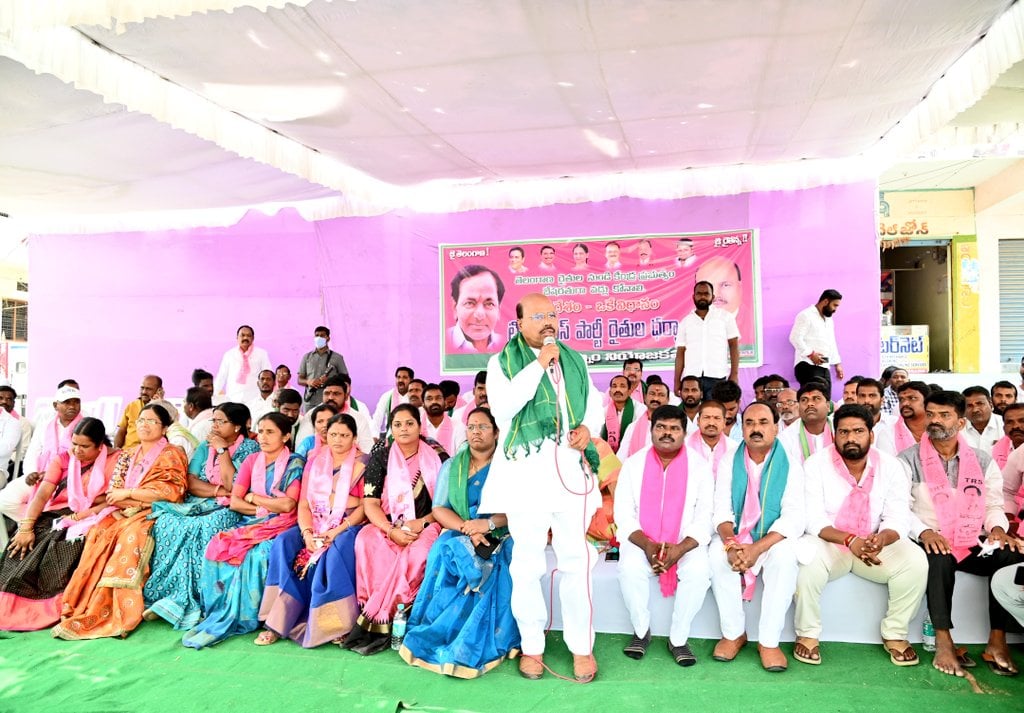 trs-protest-over-paddy-procurement-20.jpg