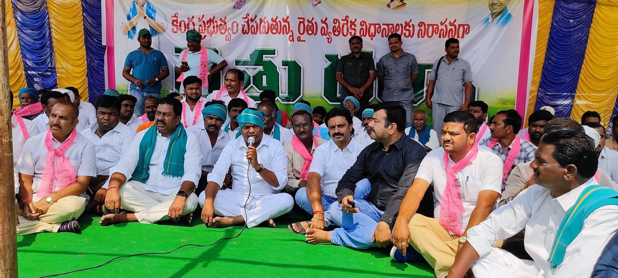 trs-protest-over-paddy-procurement-8.jpg
