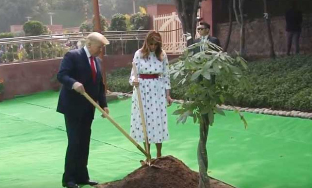 trumpmahatma6.jpg