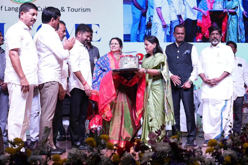 ts-govt-honours-padma-award-winners-10.jpg